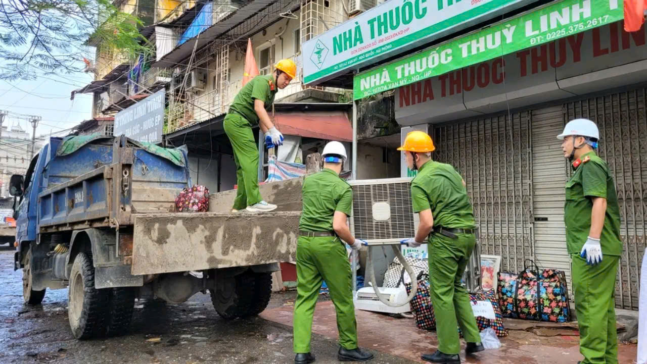 Nhân dân gửi Thư cảm ơn Công an phường Vạn Mỹ (quận Ngô Quyền)